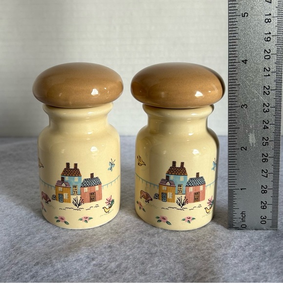 Vintage Pomerantz Stoneware Spice Jars - Picture 3 of 5